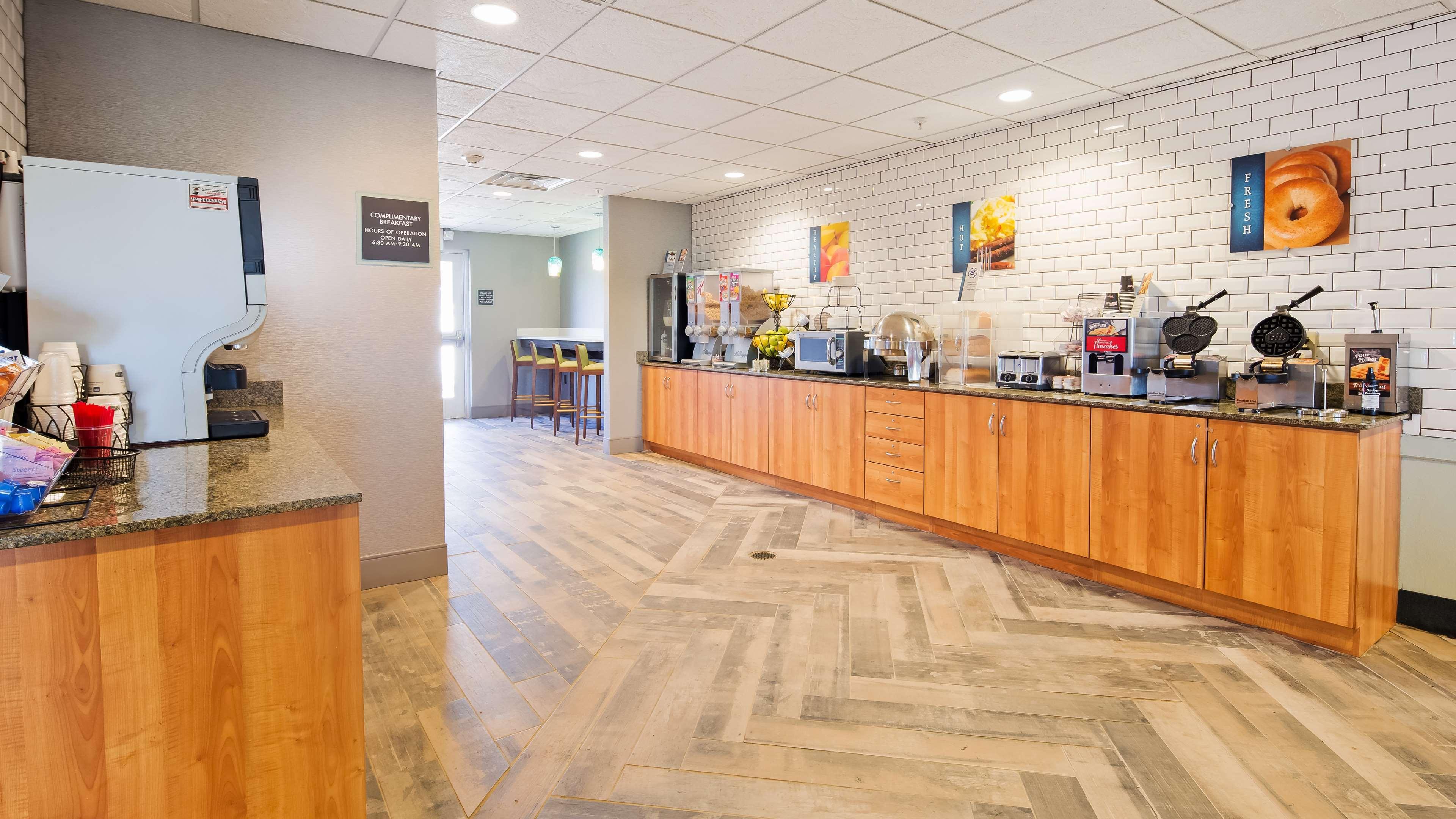 Best Western Plus Harrisburg Mechanicsburg Enola Exterior photo